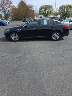 Ebony Black 2018 Kia Optima LX