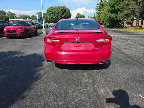Radiant Red Metallic 2021 Honda Accord Sport 1.5T