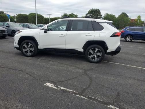2022 Toyota RAV4 Prime SE