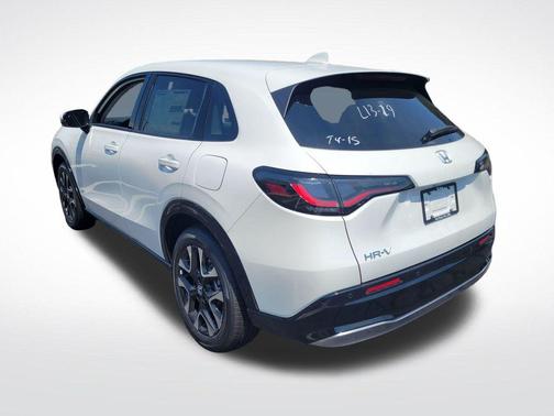 Platinum White Pearl 2026 Honda HR-V EX-L