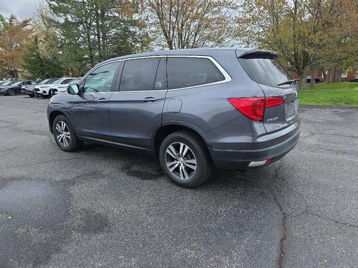 Modern Steel Metallic 2016 Honda Pilot EX-L