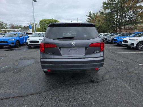 Modern Steel Metallic 2016 Honda Pilot EX-L