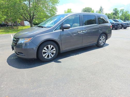 Modern Steel Metallic 2016 Honda Odyssey SE