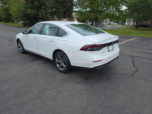 Platinum White Pearl 2024 Honda Accord EX