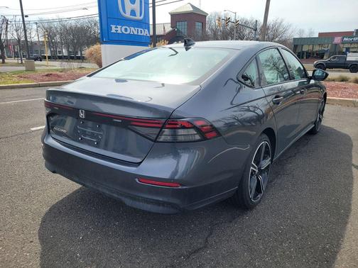 Meteorite Gray Metallic 2026 Honda Accord SE
