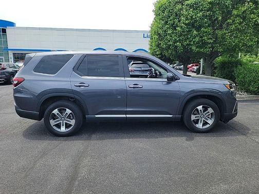 Modern Steel Metallic 2025 Honda Pilot EX-L