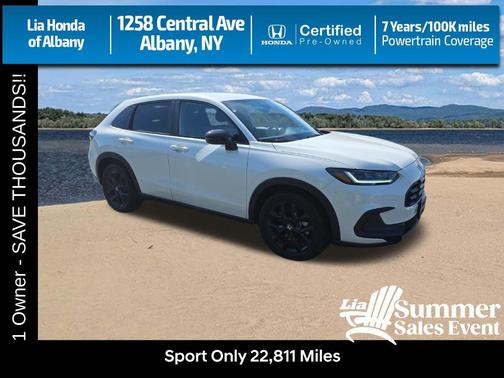 Platinum White Pearl 2024 Honda HR-V AWD Sport