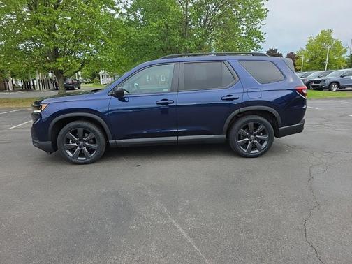 Obsidian Blue Pearl 2023 Honda Pilot AWD Sport