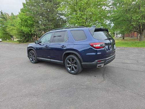 Obsidian Blue Pearl 2023 Honda Pilot AWD Sport