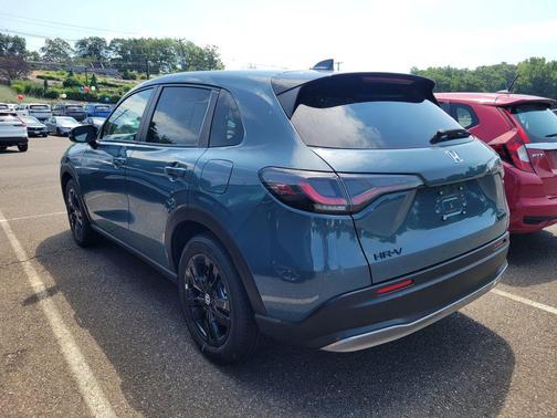 Nordic Forest Pearl 2027 Honda HR-V Sport AWD