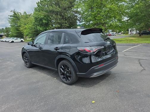 Crystal Black Pearl 2024 Honda HR-V AWD Sport