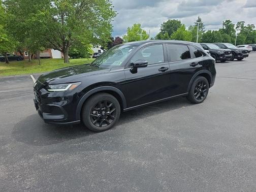 Crystal Black Pearl 2024 Honda HR-V AWD Sport