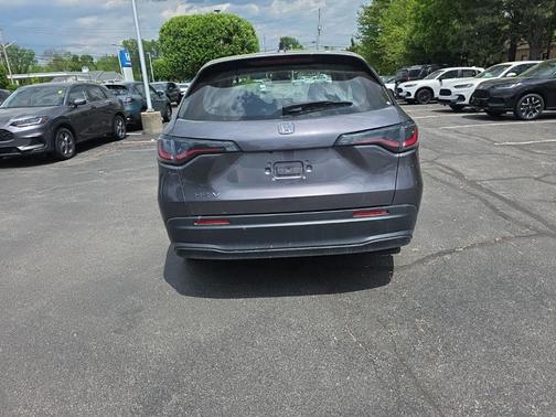 Modern Steel Metallic 2023 Honda HR-V LX