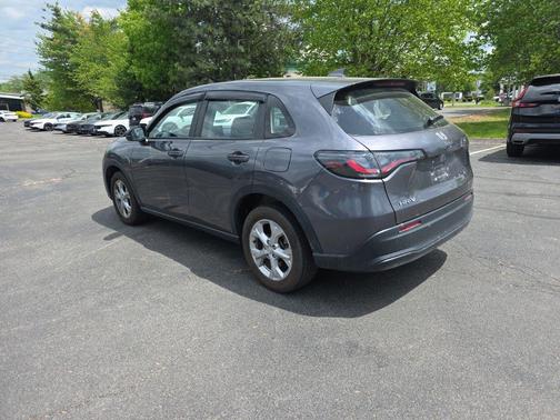 Modern Steel Metallic 2023 Honda HR-V LX