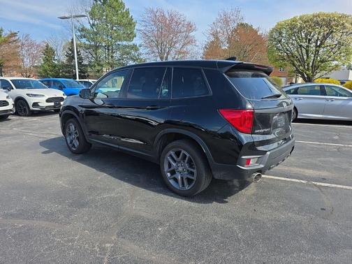 Crystal Black Pearl 2022 Honda Passport AWD EX-L