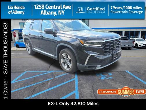 Crystal Black Pearl 2023 Honda Pilot AWD EX-L 8 Passenger