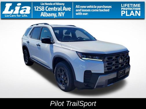 Platinum White Pearl 2026 Honda Pilot TrailSport
