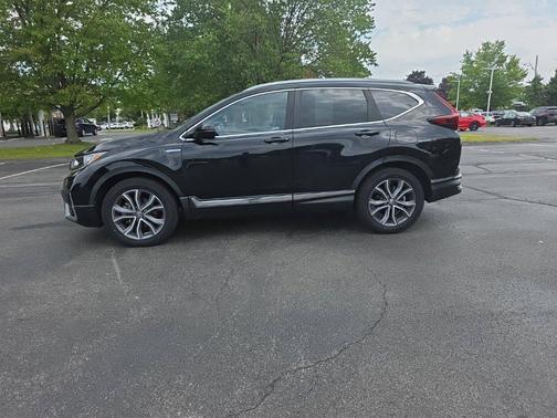 Crystal Black Pearl 2022 Honda CR-V Hybrid Touring