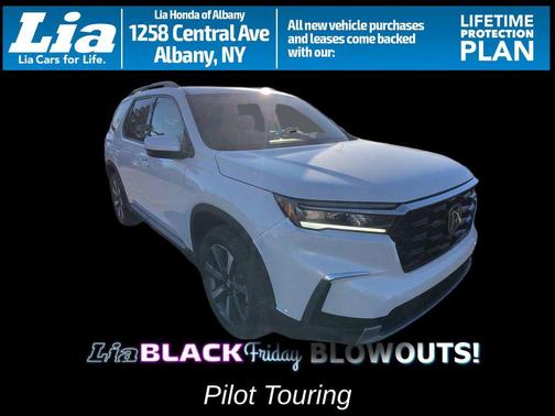 2025 Honda Pilot Touring 8-Passenger