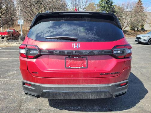 2026 Honda Pilot Black Edition