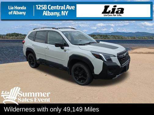 Crystal White Pearl 2023 Subaru Forester Wilderness