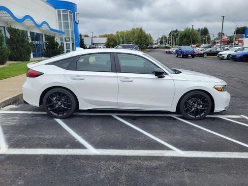 Platinum White Pearl 2026 Honda Civic Sport