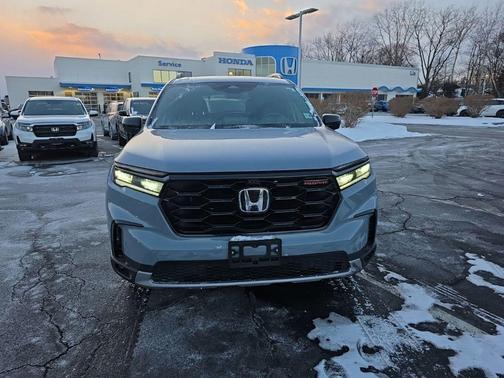 2023 Honda Pilot AWD TrailSport