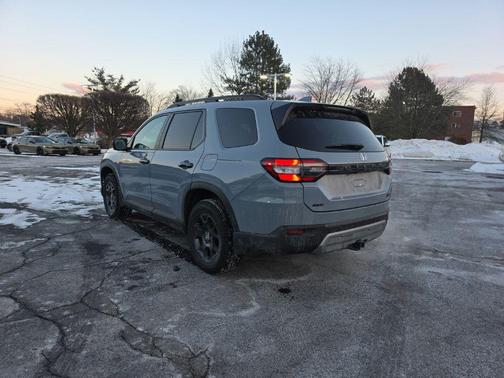 2023 Honda Pilot AWD TrailSport