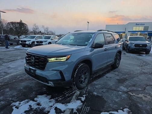 2023 Honda Pilot AWD TrailSport
