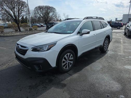 Crystal White Pearl 2021 Subaru Outback Premium