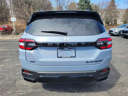 2026 Honda Pilot Black Edition