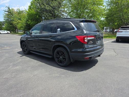 Crystal Black Pearl 2021 Honda Pilot AWD Special Edition