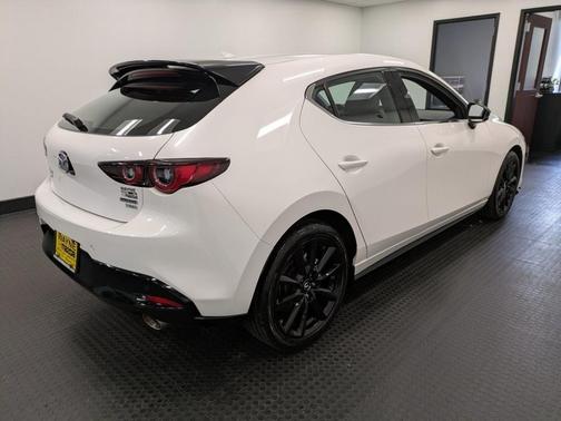 2024 Mazda Mazda3 Premium Plus