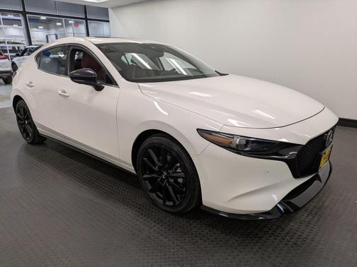 2022 Mazda Mazda3 AWD w/Premium Package