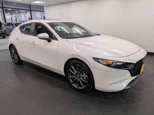 2024 Mazda Mazda3 FWD w/Preferred Package