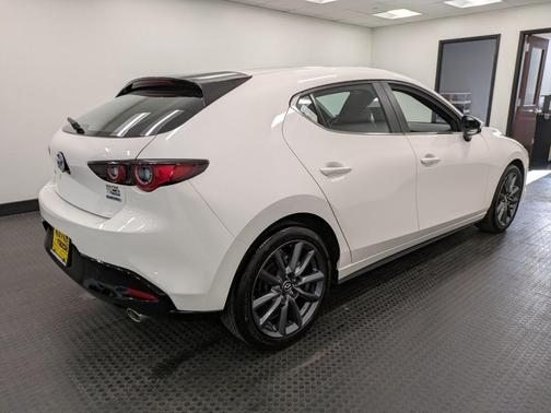 2024 Mazda Mazda3 FWD w/Preferred Package