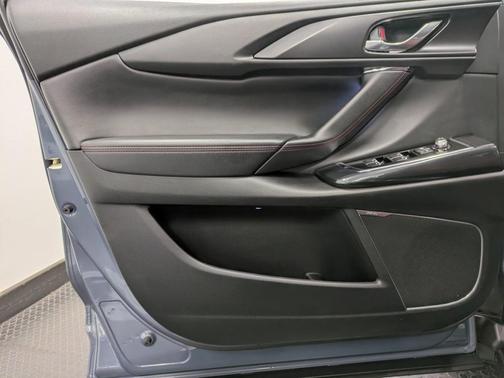 2023 Mazda CX-9 Carbon Edition