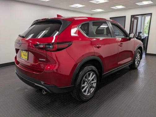 2022 Mazda CX-5 2.5 S Preferred Package