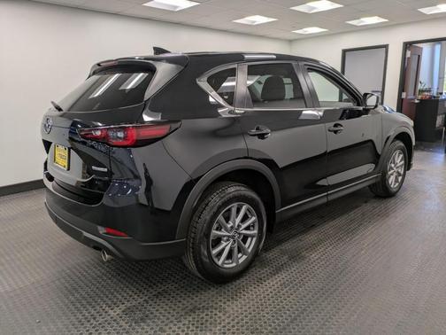 2023 Mazda CX-5 2.5 S Preferred Package