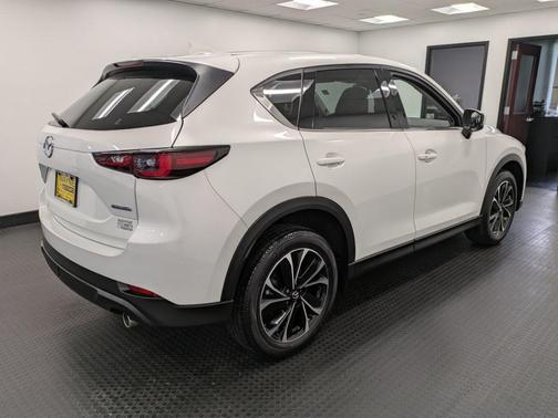2023 Mazda CX-5 Premium Plus