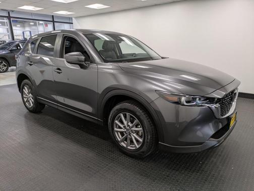 2022 Mazda CX-5 2.5 S Preferred Package