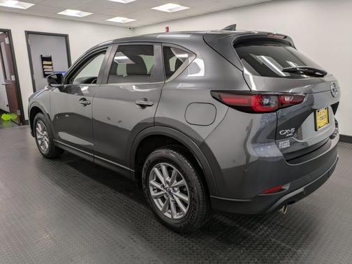 2022 Mazda CX-5 2.5 S Preferred Package