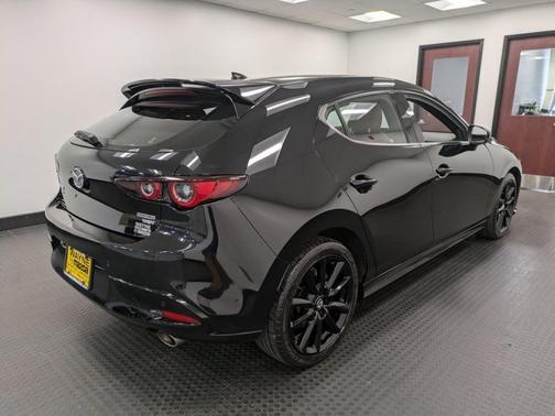 2023 Mazda Mazda3 AWD w/Premium Package