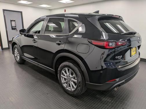 2022 Mazda CX-5 2.5 S Preferred Package