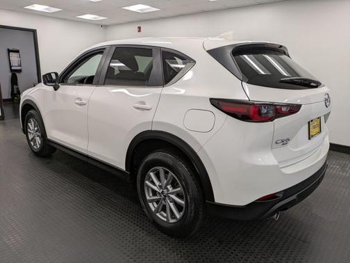 2022 Mazda CX-5 2.5 S Preferred Package