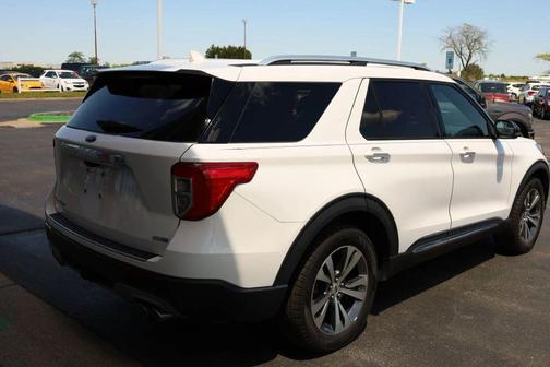 White 2020 Ford Explorer Platinum