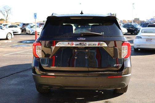 2022 Ford Explorer XLT Sport Utility 4D
