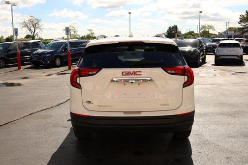 White 2021 GMC Terrain SLE