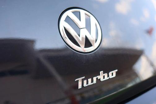 2014 Volkswagen Beetle DSG 2.0T R-Line w/Sound/Nav