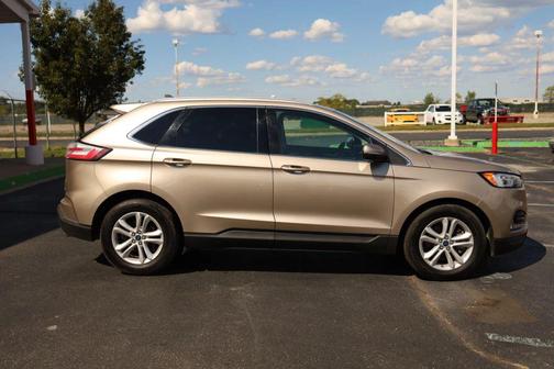2020 Ford Edge SEL